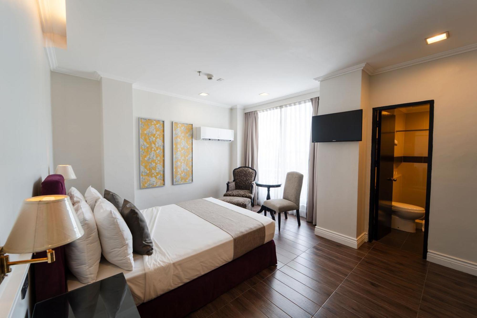 Metrocentre Hotel Tagbilaran City Bagian luar foto